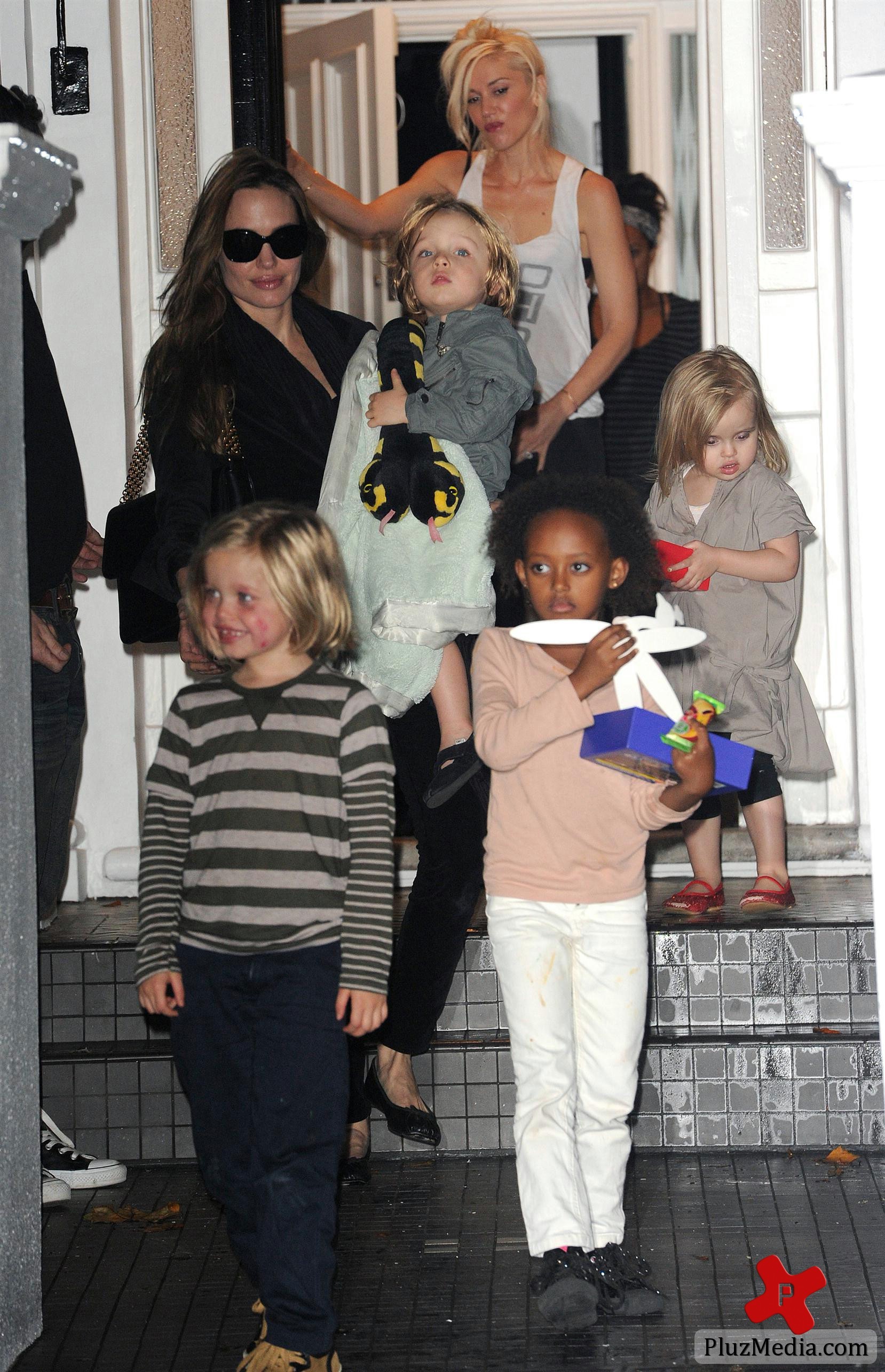 Angelina Jolie takes her children to visit Gwen Stefani | Picture 88188